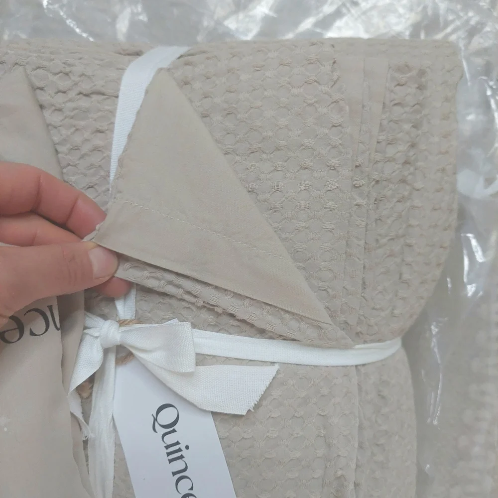 NWT! Quince 100% Organic Cotton Waffle Sand Duvet & 2 Shams! King/ Cal King(129)